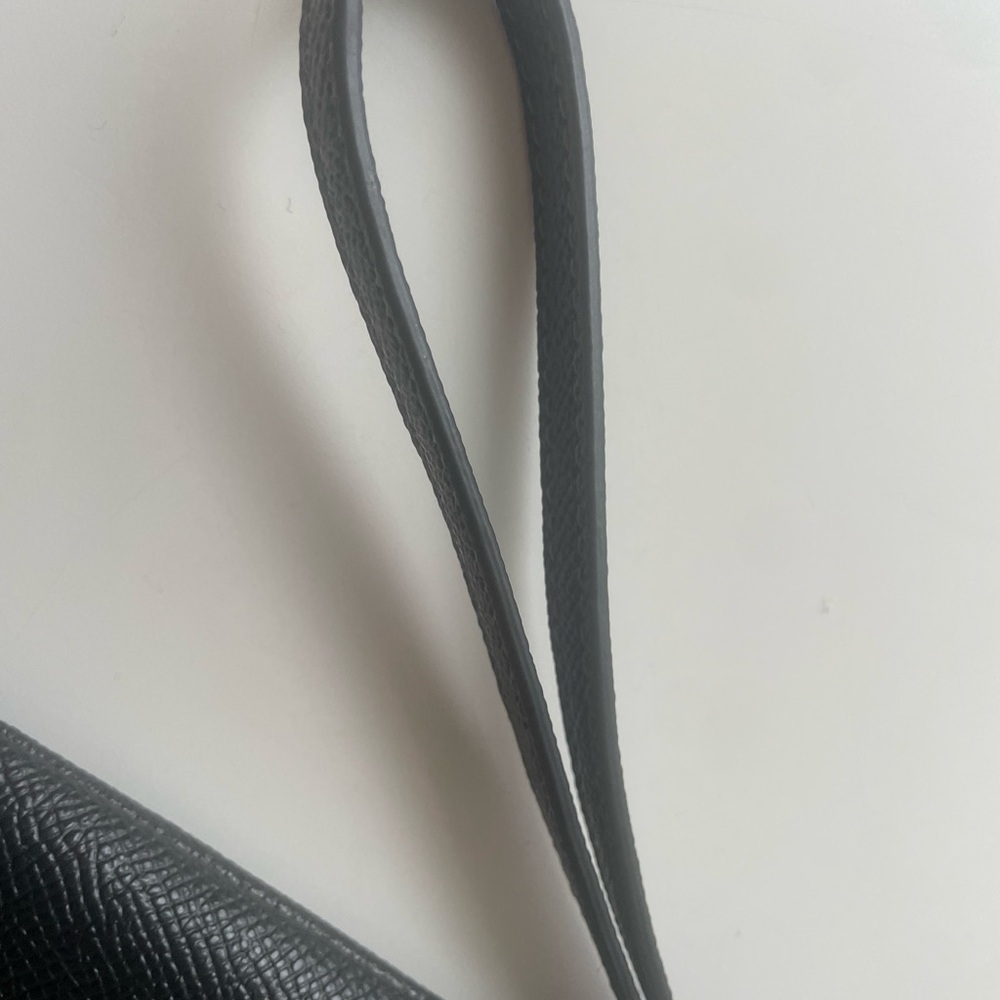 Coach Black Leather Zip Wristlet with Gold Logo - Picture 4 of 6